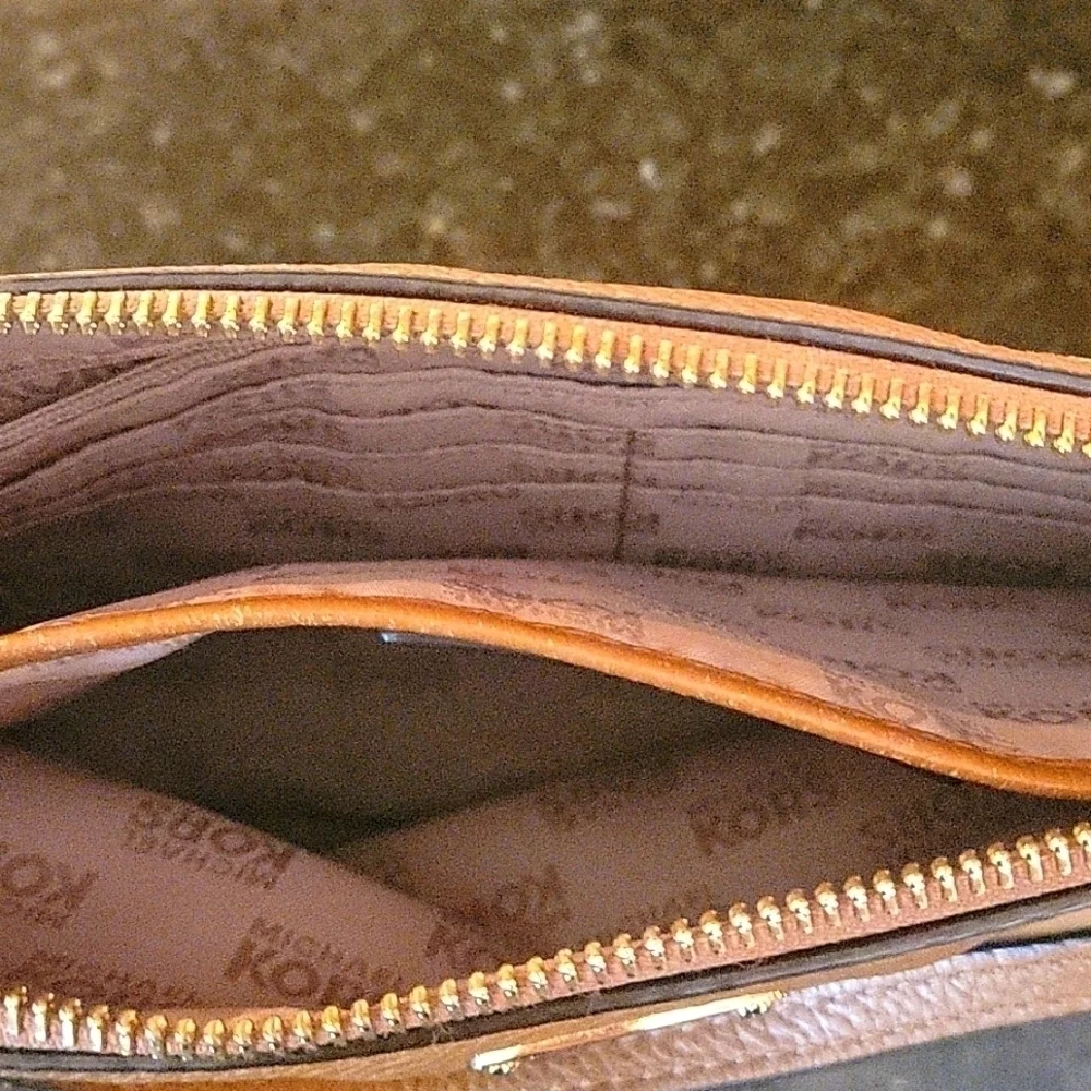 MICHAEL KORS Camel Leather Large Wristlet Cars Holder and Zipper pouch inside